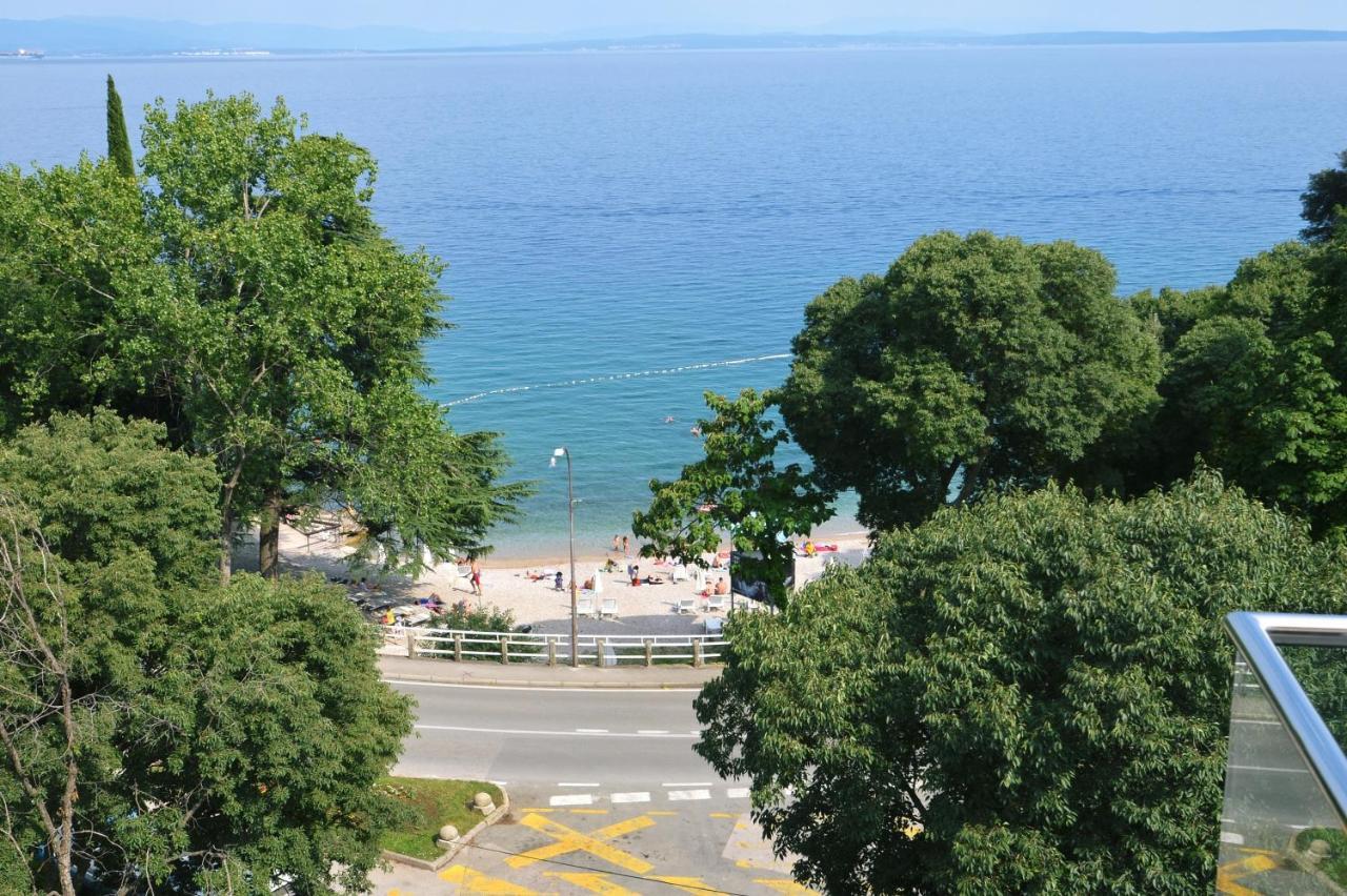 Plage Lovran Residence Exteriör bild